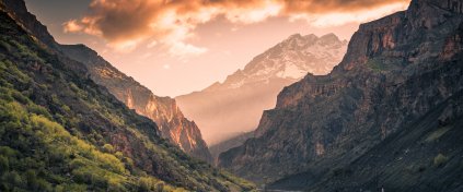 Çoruh Outdoor Travel & Tour  22.Yıllık Deneyim - | Gürcistan, Azerbaycan ve İran Turlari konusunda uzmanlık ister.